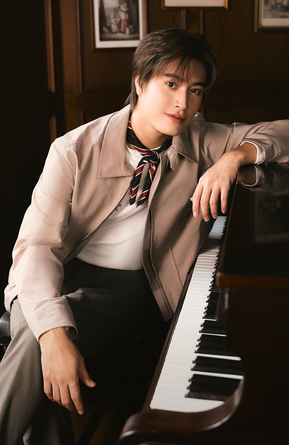 Celebrate the season in iconic Hilfiger style.